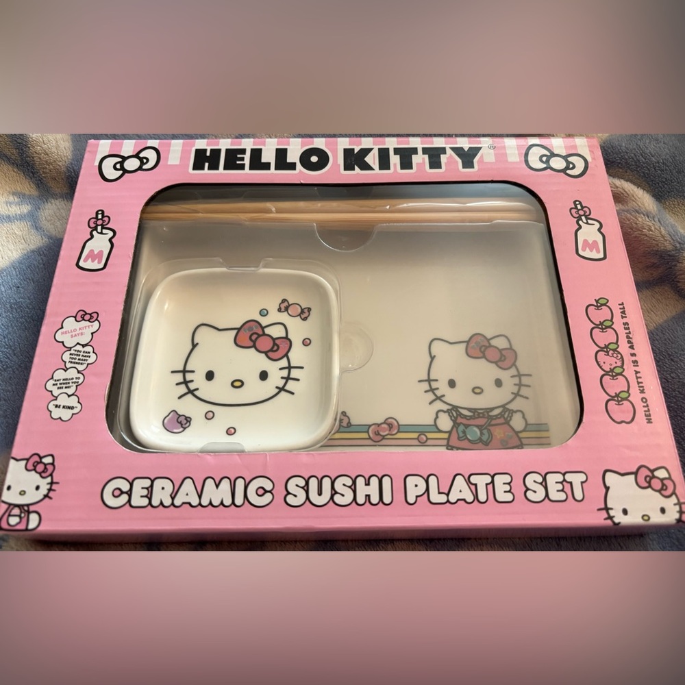 Hello Kitty Pink Ceramic Sushi Plate Set